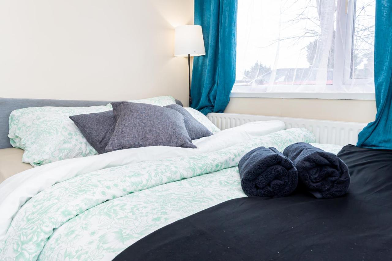 Shirley House 3, Guest House, Self Catering, Self Check In With Smart Locks, Use Of Fully Equipped Kitchen, Close To City Centre, Ideal For Longer Stays, Walking Distance To Bat, 20 Min Drive To Fawley Refinery, Excellent Transport Links เซาธ์แธมป์ตัน ภายนอก รูปภาพ